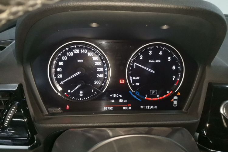 宝马1系 2021款 120i M运动曜夜版中控内饰14