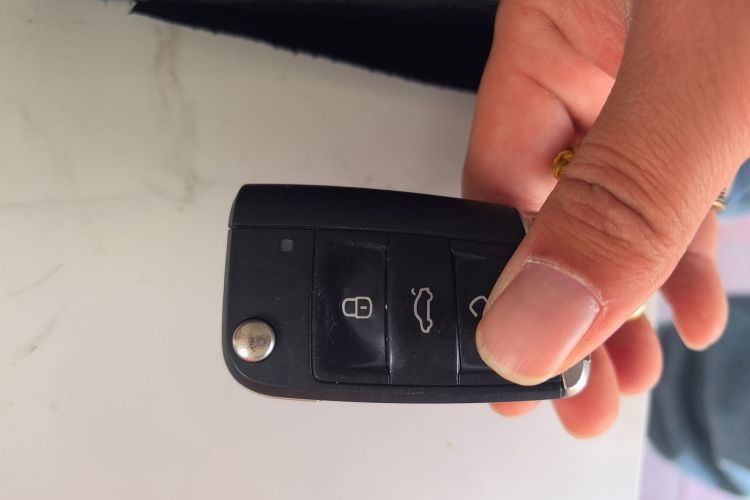 大众 凌渡 2015款 280TSI DSG豪华版中控内饰11