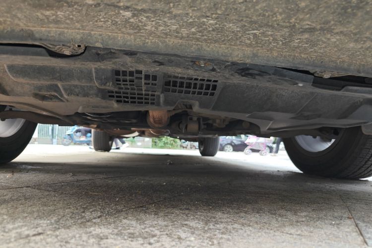 长安欧尚科赛Pro 2021款 1.5T 手动旗舰型 7座局部细节9008