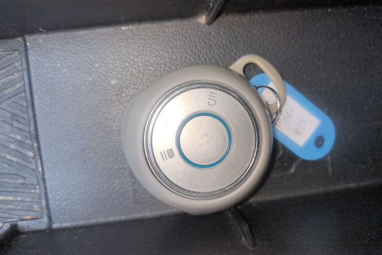 哪吒汽车 哪吒V 2021款 长续航娱乐版升级型中控内饰11