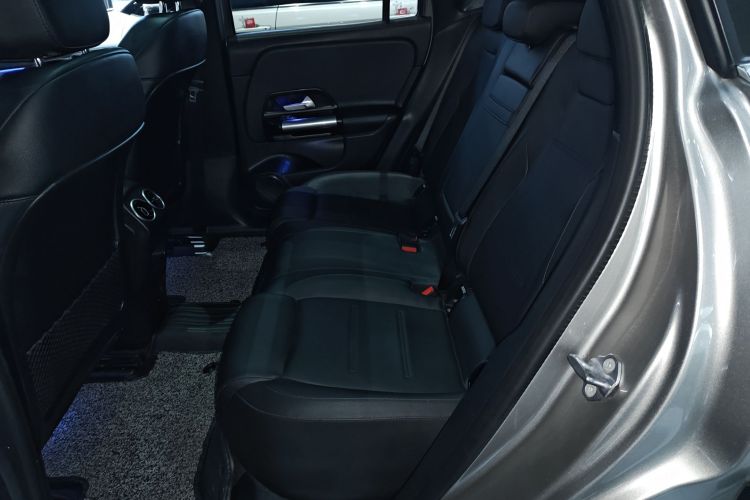 奔驰EQA 2023款 EQA 260中控内饰21