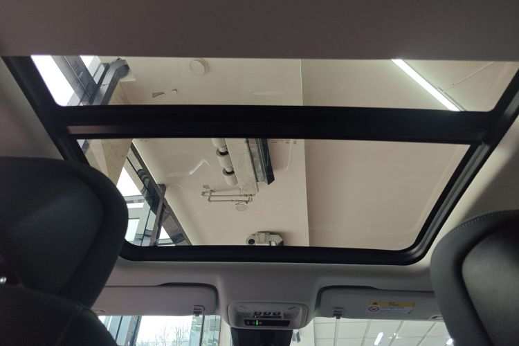 别克 君越 2024款 28T 越尊版中控内饰22