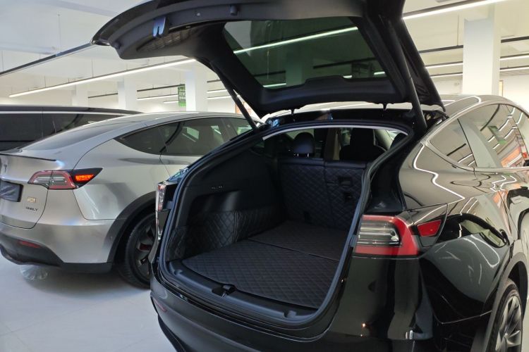 特斯拉 Model Y 2022款 改款 长续航全轮驱动版局部细节23