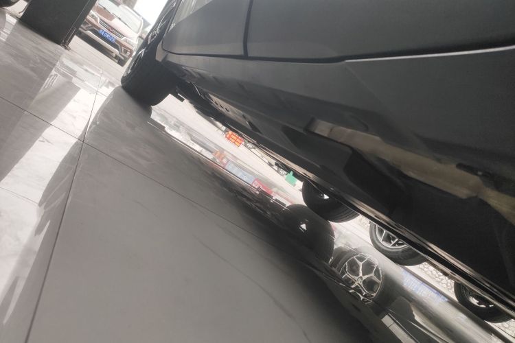 丰田C-HR 2020款 2.0L 豪华版局部细节9002