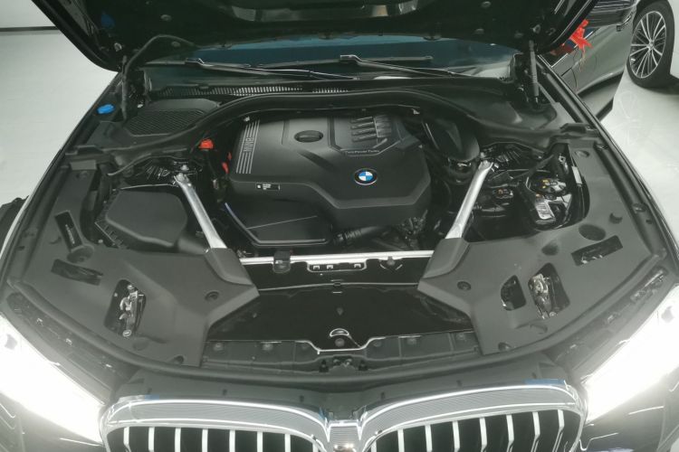 宝马5系 2023款 改款 530Li 领先型 M运动套装局部细节24