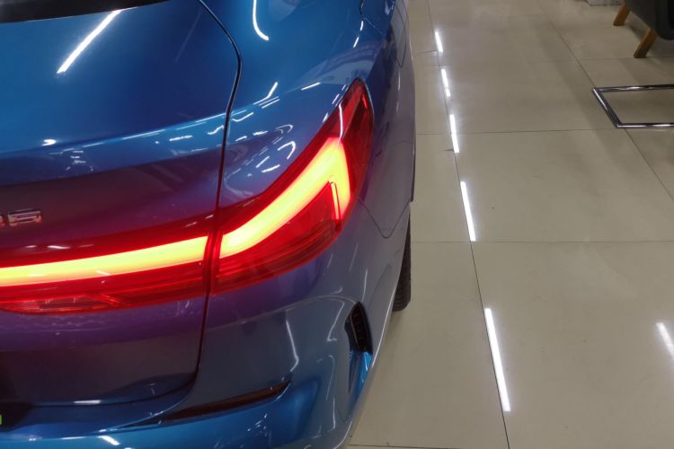 宝马2系(进口) 2021款 225i 四门轿跑车 M运动套装车身外观9