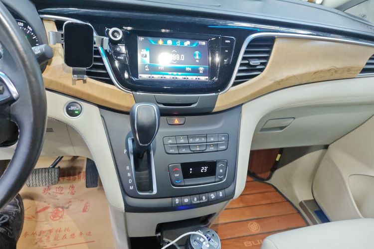 别克GL8 2017款 ES 28T 舒适型 国V中控内饰16