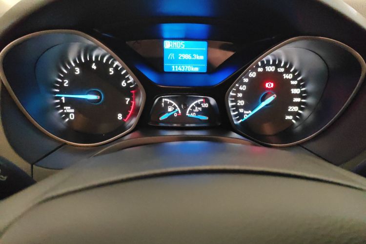 福特 福克斯 2015款 两厢 1.6L 自动舒适型中控内饰14