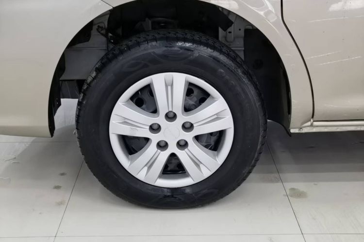 东风风行 菱智 2022款 M5L 2.0L 实用型 7座车身外观6007