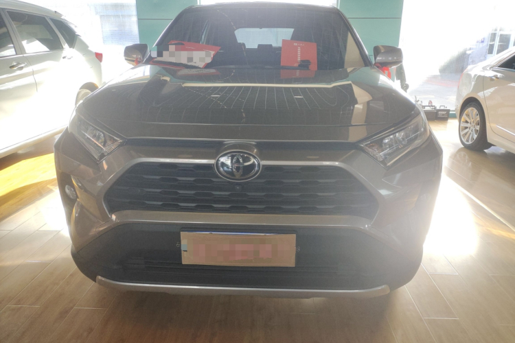 丰田 RAV4荣放 2022款 2.0L CVT两驱风尚Plus版车身外观2