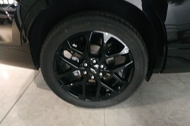 雪佛兰 开拓者 2023款 轻混 650T RS Twin-Clutch四驱 擎版车身外观6008