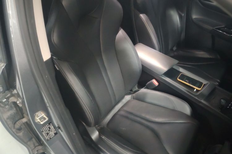 小鹏G3 2021款 G3i 460N局部细节41