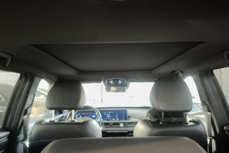 星途追风 2022款 凡尔赛版 1.6T DCT乘风起版中控内饰22