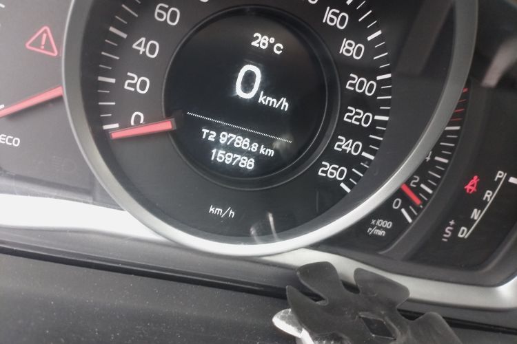 沃尔沃S60 2018款 S60L T3 智进版中控内饰15