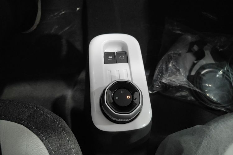 吉利银河 熊猫 2025款 210km 元气熊中控内饰18