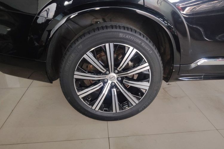 沃尔沃XC90 2020款 T6 智逸豪华版 7座车身外观6008