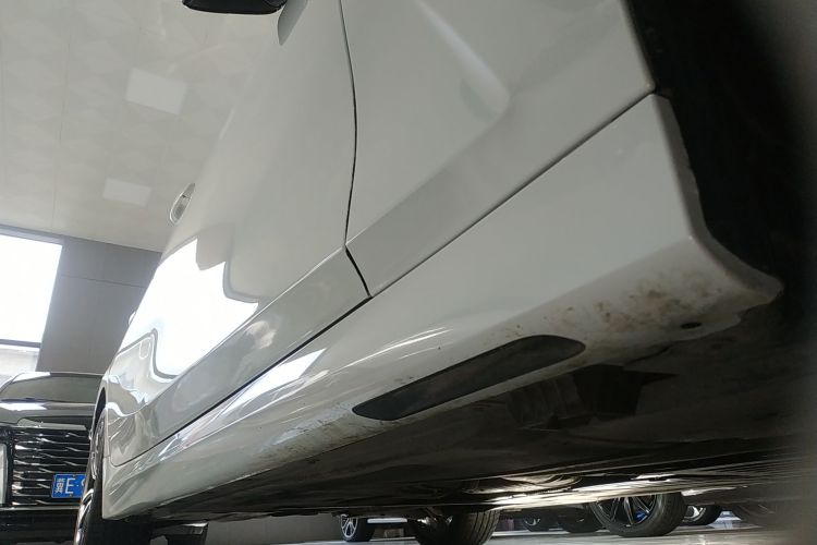 宝马3系 2023款 325Li M运动套装局部细节9001