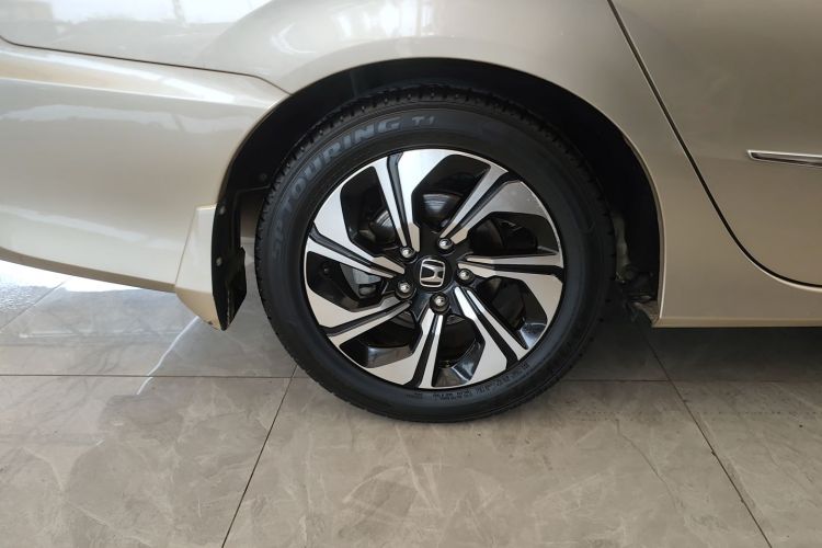 本田 凌派 2016款 1.8L CVT豪华版车身外观6008