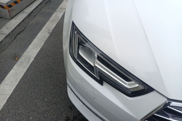 奥迪A4L 2017款 Plus 40 TFSI 时尚型车身外观6006