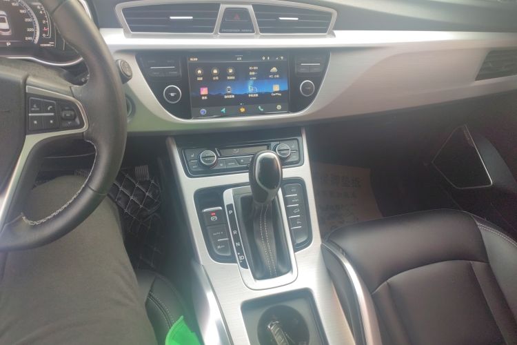 吉利汽车 博越 2016款 1.8TD 自动智慧型中控内饰16