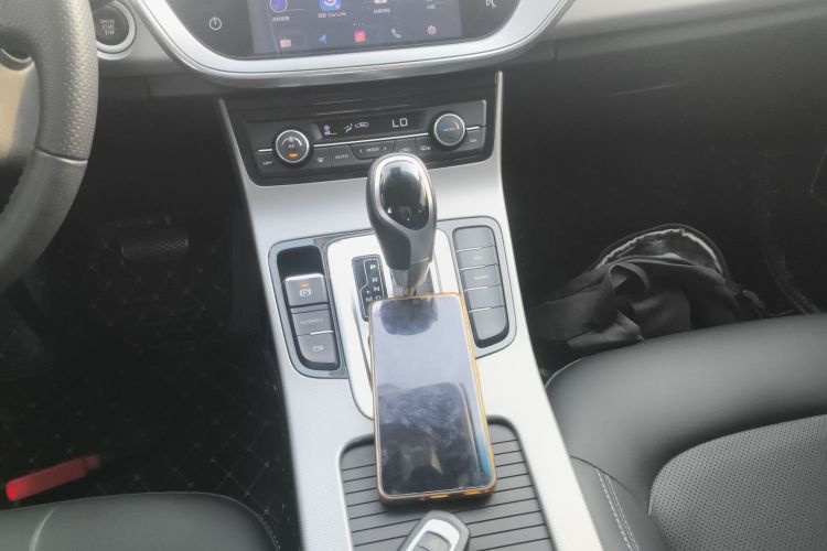 吉利汽车 帝豪GL 2017款 1.8L DCT精英型中控内饰18