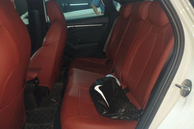 奥迪A3 2022款 A3L Limousine 35 TFSI 时尚运动型中控内饰7004