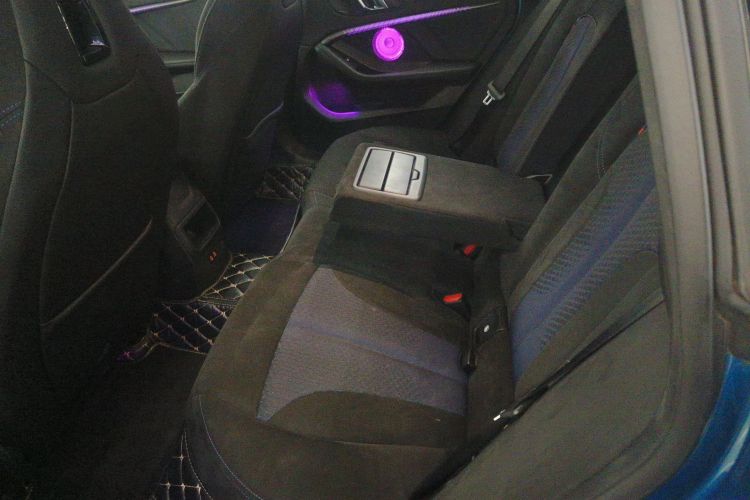 宝马2系(进口) 2021款 225i 四门轿跑车 M运动曜夜套装中控内饰7004