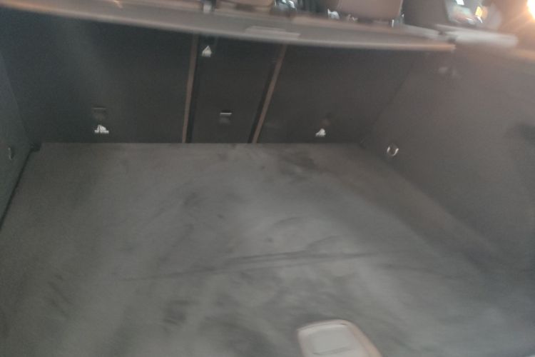 奔驰GLC 2022款 改款 GLC 300 L 4MATIC 动感型臻藏版局部细节23