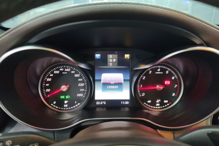 奔驰GLC 2019款 改款 GLC 260 L 4MATIC 豪华型局部细节14