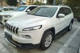 Jeep 自由光 2016款 2.4L 专业版