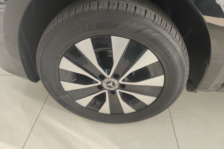 奔驰 威霆 2021款 2.0T 精英版 7座车身外观6007