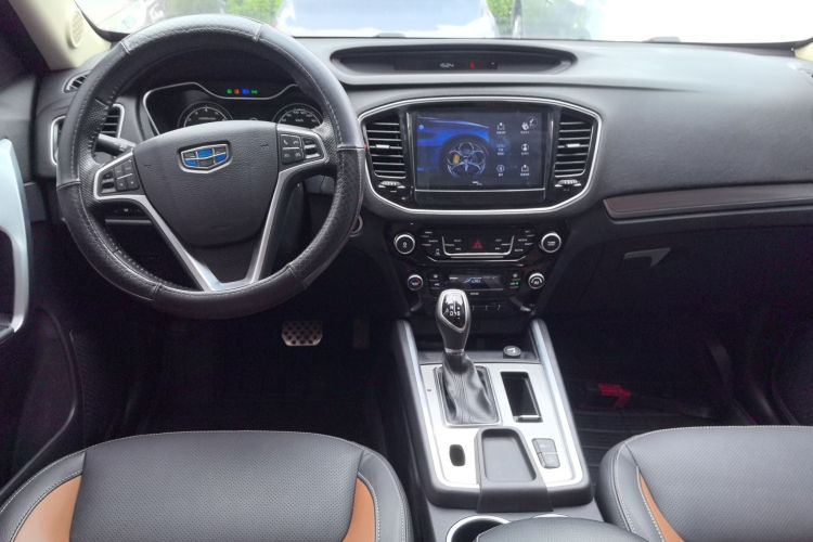 吉利汽车 远景X6 2016款 1.3T CVT豪华型中控内饰7002