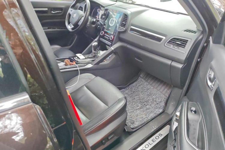 雷诺 科雷傲 2017款 2.5L 四驱至尊版局部细节9005