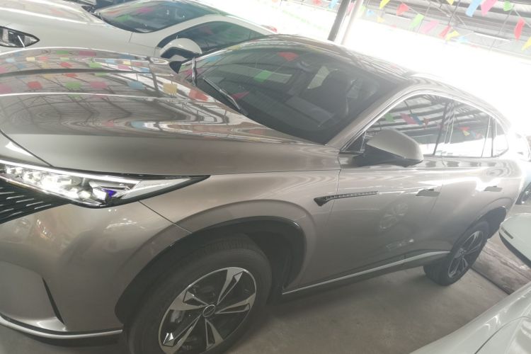 荣威RX5 2023款 1.5T 舒享版车身外观4