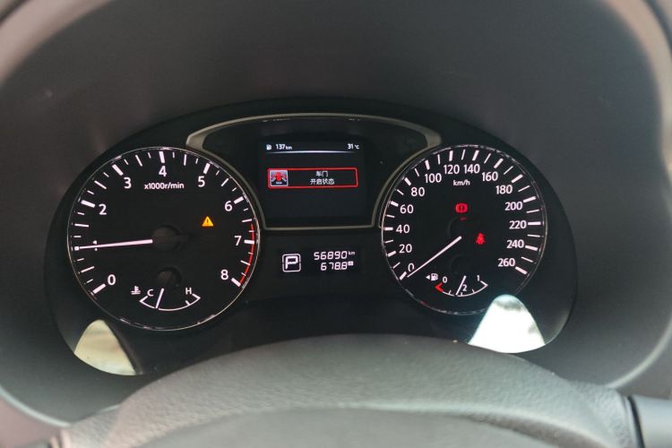 日产 天籁 2016款 2.0L XL舒适版中控内饰14