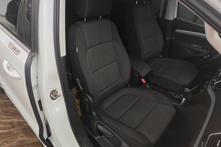 大众 夏朗 2018款 380TSI 舒享型 7座局部细节41