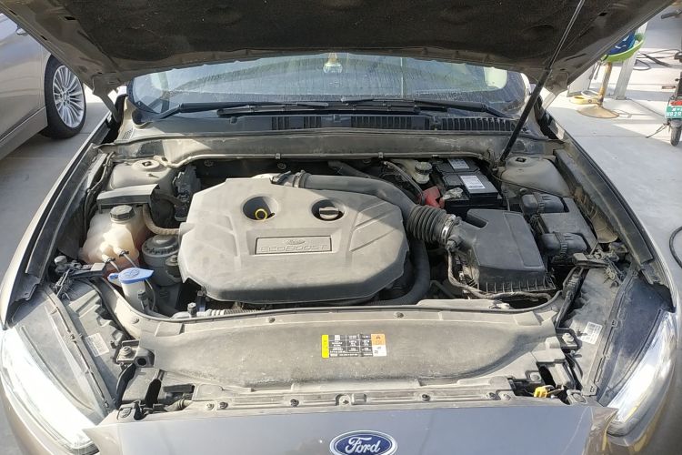 福特 蒙迪欧 2013款 2.0L GTDi240旗舰型局部细节24