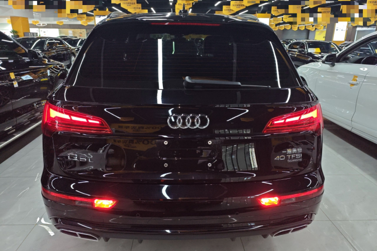 奥迪Q5L 2024款 40 TFSI 豪华动感型车身外观6