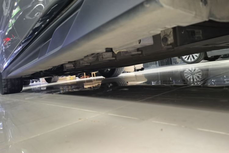 比亚迪 汉 2025款 DM-i 智驾版 125KM尊贵型局部细节9002