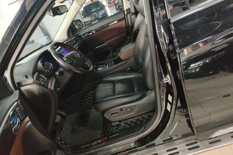 广汽传祺 传祺GS8 2017款 320T 两驱豪华智联版（七座）中控内饰19