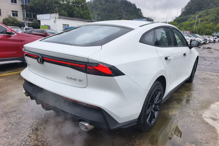 长安UNI-V 2025款 1.5T 500Bar高能版车身外观6005