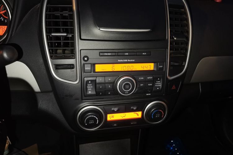 日产 轩逸 2018款 经典 1.6XE+ 手动领先版中控内饰16