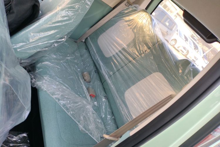 凌宝汽车 凌宝uni 2025款 微甜版 11.52kWh中控内饰21