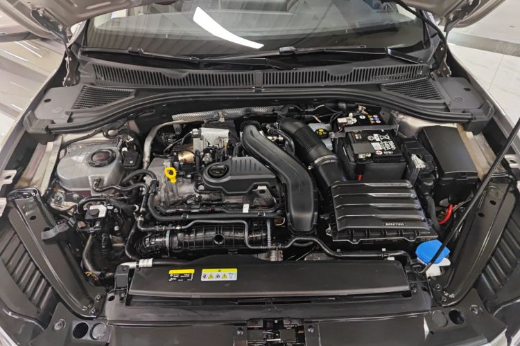 大众 速腾 2023款 300TSI DSG超越版机舱底盘24