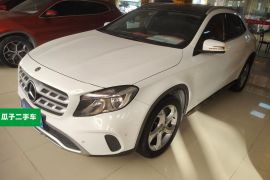 奔驰GLA 2018款 GLA 200 动感型