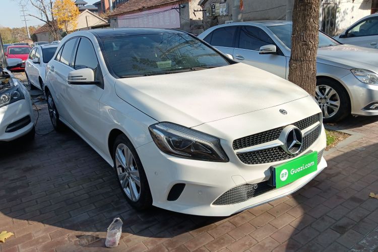 奔驰A级(进口) 2017款 改款 A 200 动感型车身外观3