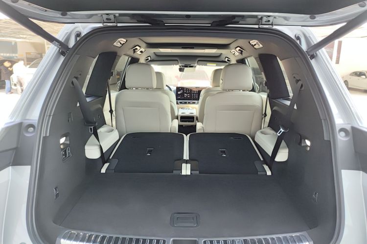 理想汽车 理想L9 2022款 Max机舱底盘23