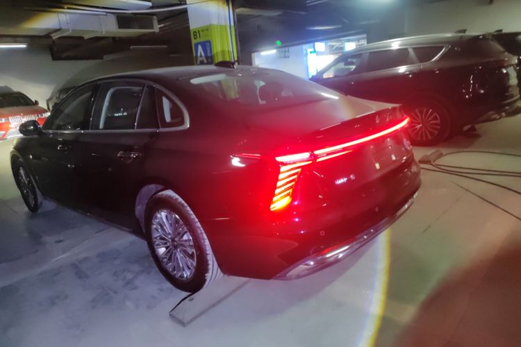 红旗H5 2025款 1.5T DCT旗韵版车身外观6003