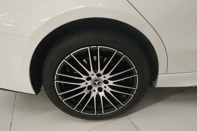 奔驰C级 2023款 C 260 L 运动版车身外观6008