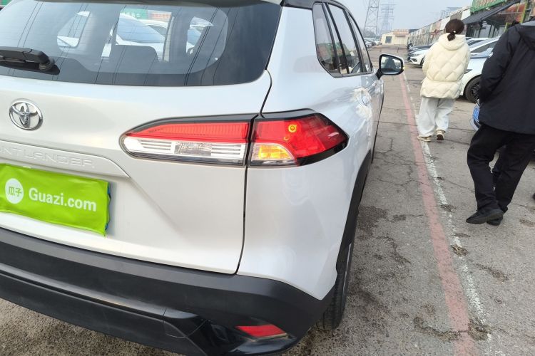 丰田 锋兰达 2023款 2.0L CVT精英版车身外观9